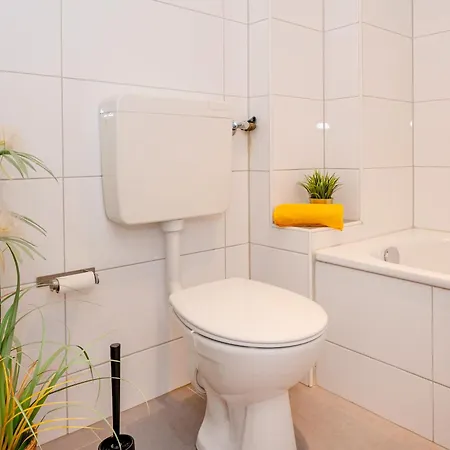 Gemuetliche 2 Zimmerwohnung Fuer 4 Personen Oberhausen (North Rhine-Westphalia)